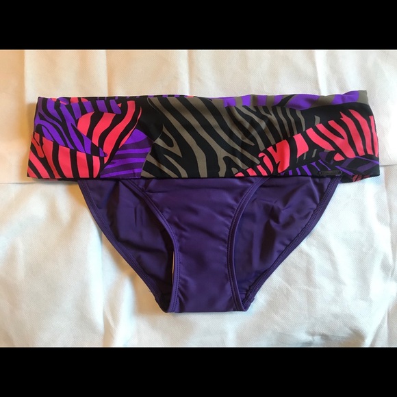 Colorful bikini - Picture 5 of 8